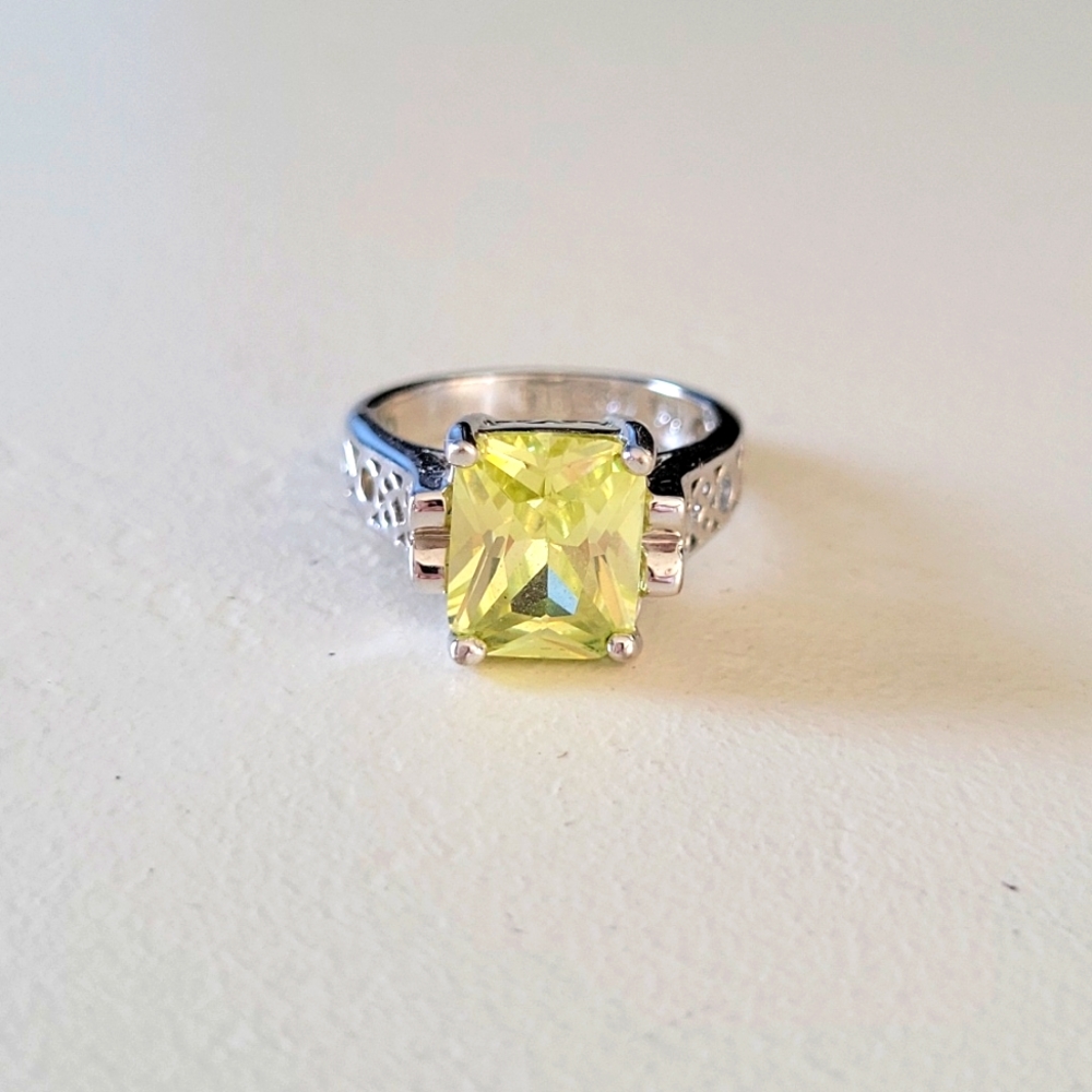 Lia Sophia ring
